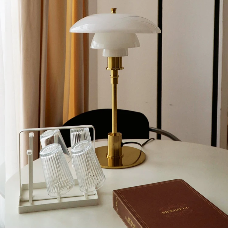 Vintage Tischlampe mit Pilzschirm – Elegante Retro Designleuchte für Wohnzimmer & Schlafzimmer