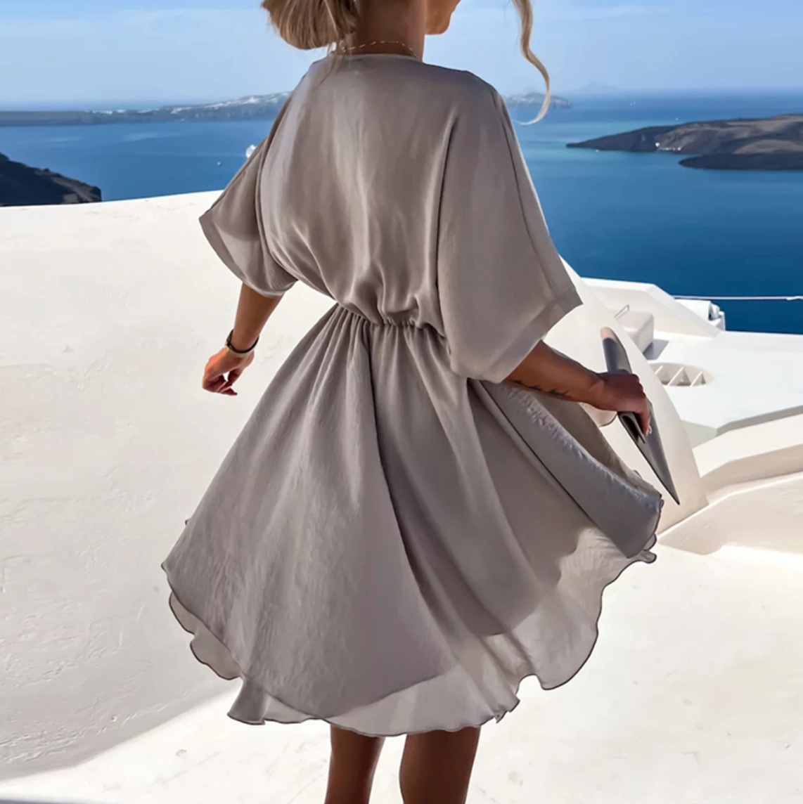Papillonne - Kurzes Kleid mit Schmetterlingsdruck für Frühling-Sommer, Oversize-Schnitt mit elastischem Bund