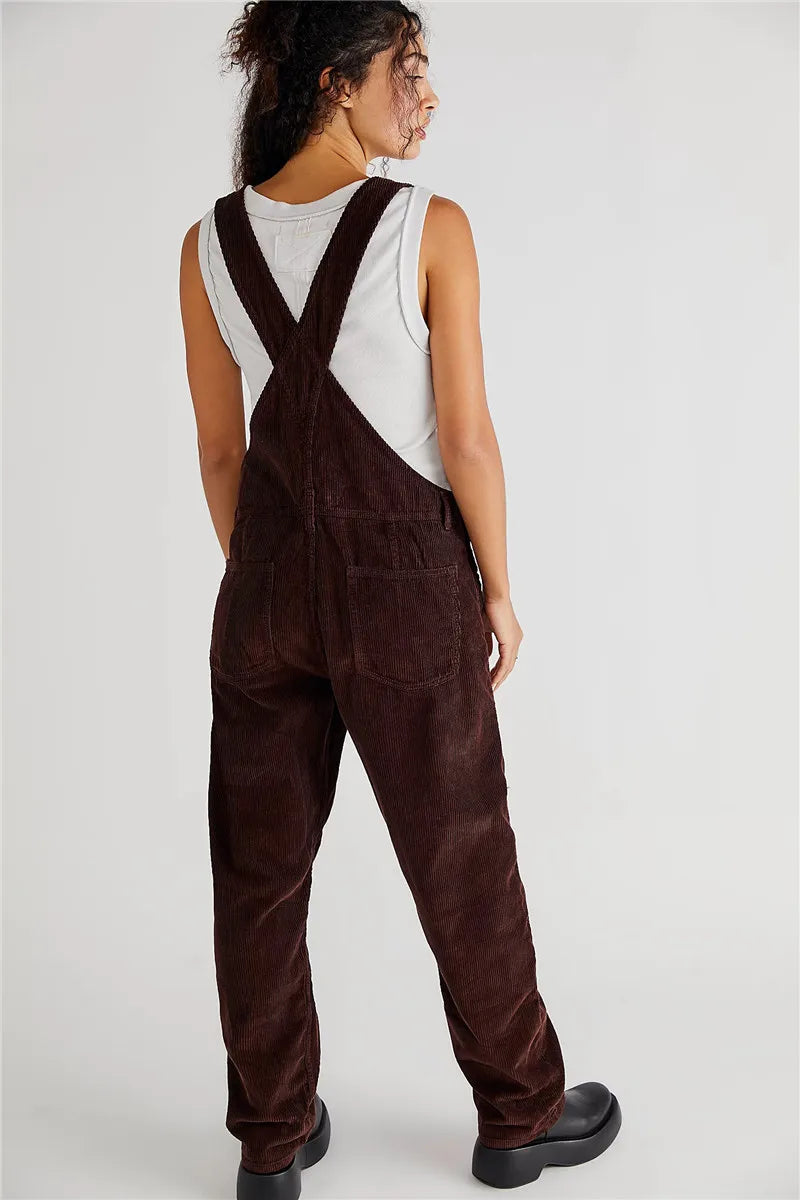 Lässige Damen Latzhose aus Cord mit verstellbaren Trägern und Taschen
