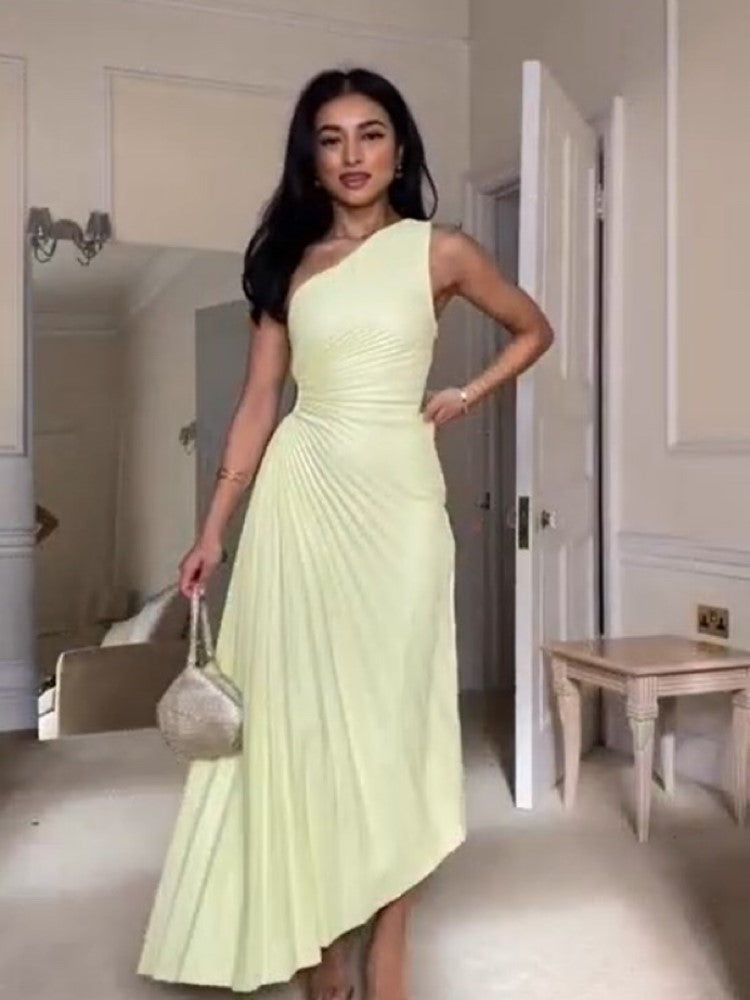 Elegantes One-Shoulder Plissee Kleid mit asymmetrischem Saum für Damen – Figurbetontes Abendkleid