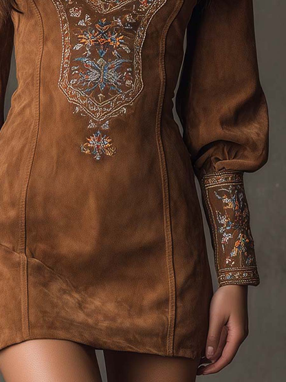 Elegantes Mini Kleid mit Stickerei – Figurbetontes V-Ausschnitt Boho Kleid für Damen