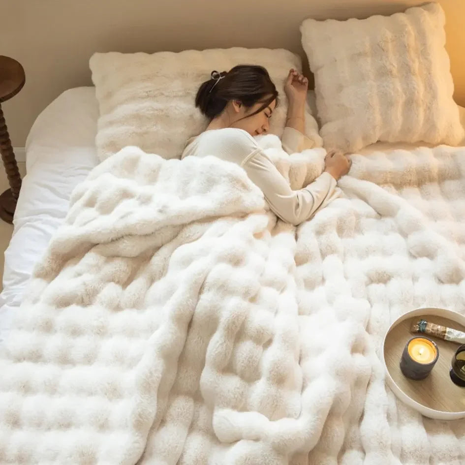 CosyFluff - Die unverzichtbare warme und atmungsaktive Fleece-Decke