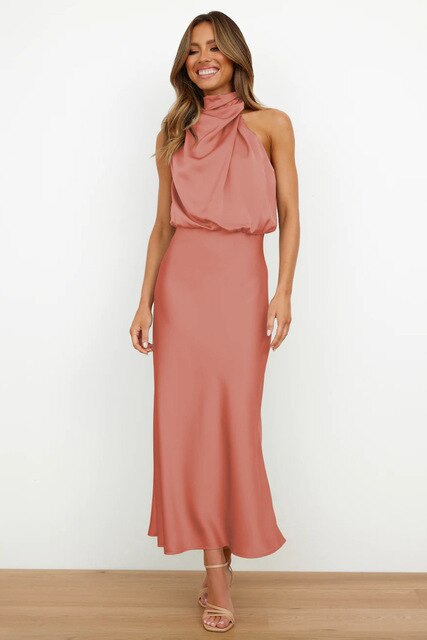 Zélène - Elegantes ärmelloses Cocktailkleid mit Stehkragen und glänzendem Effekt