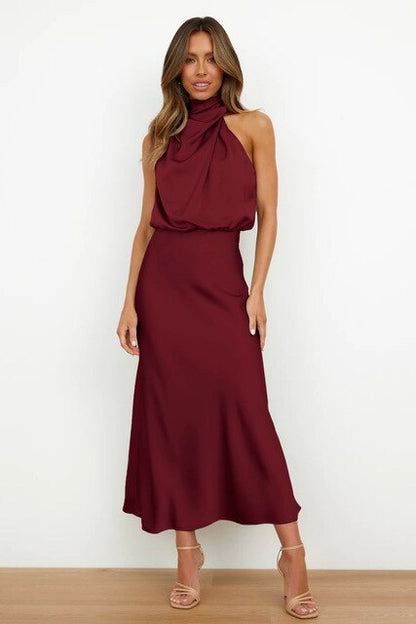 Zélène - Elegantes ärmelloses Cocktailkleid mit Stehkragen und glänzendem Effekt