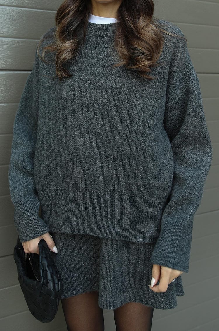 Éliska - Elegantes Frühlingsensemble aus zwei Teilen mit Pullover und Rock