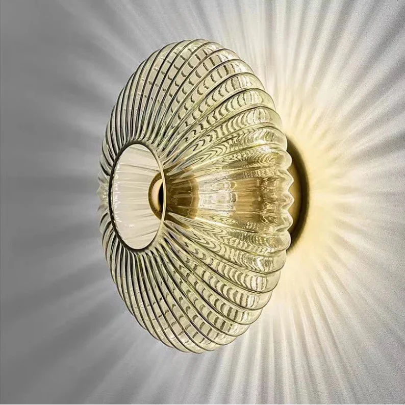 Rétrolume - Retro Wandleuchte aus modernem LED-Glas