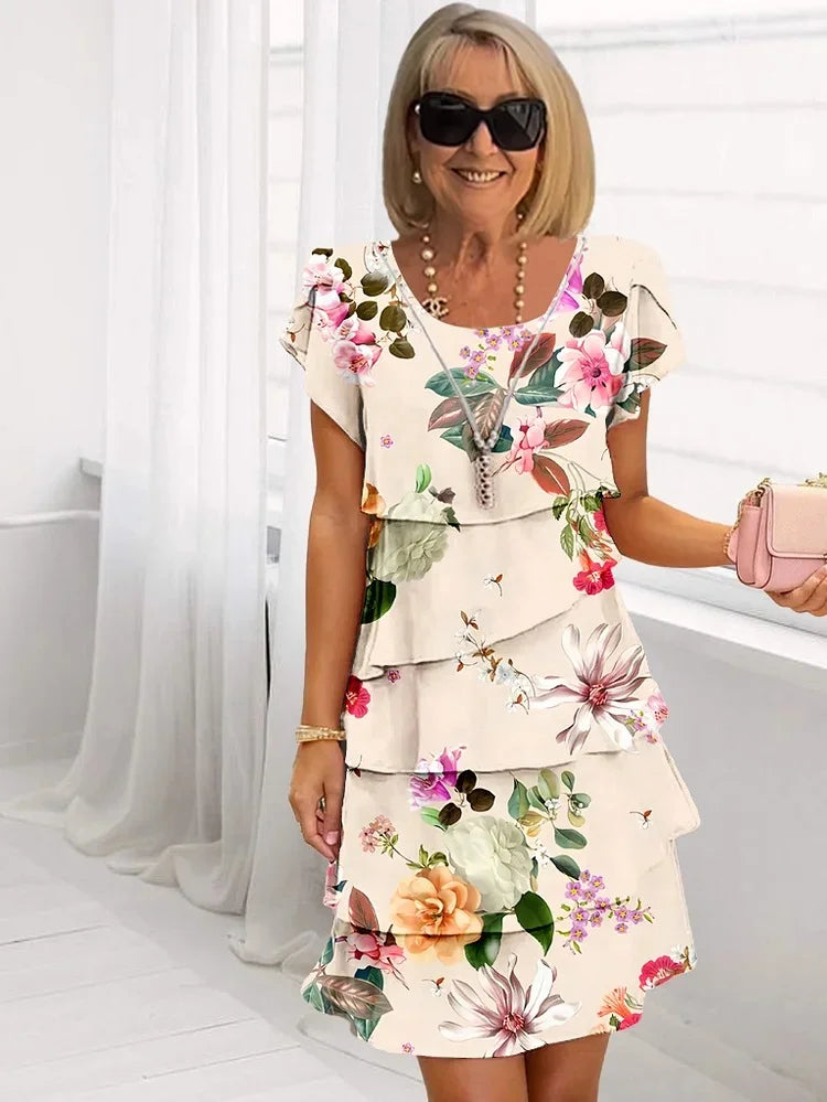 Eleganter Sommerstil für Frauen Kleid mit Floralem Muster und Femininen Volants für Leichte Tage