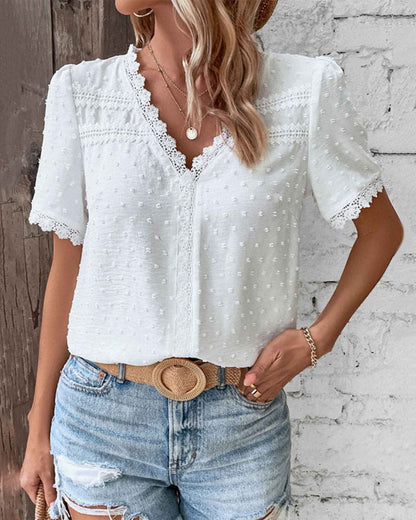 Elegante Spitzenbluse mit V-Ausschnitt für Damen – Luftiges Sommer Shirt romantisch & feminin