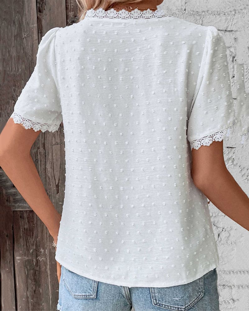 Elegante Spitzenbluse mit V-Ausschnitt für Damen – Luftiges Sommer Shirt romantisch & feminin