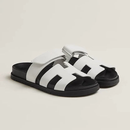 Elegante Slip-On Sandalen für Damen mit verstellbarem Riemen – Bequem, Modern & Vielseitig