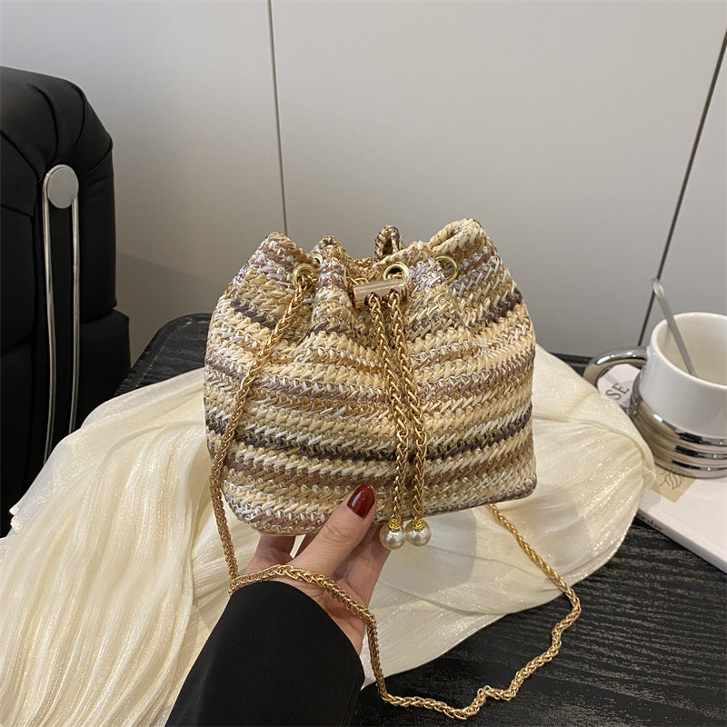Ambrielle - Elegante Boho-Tasche in Strahlenden Farben