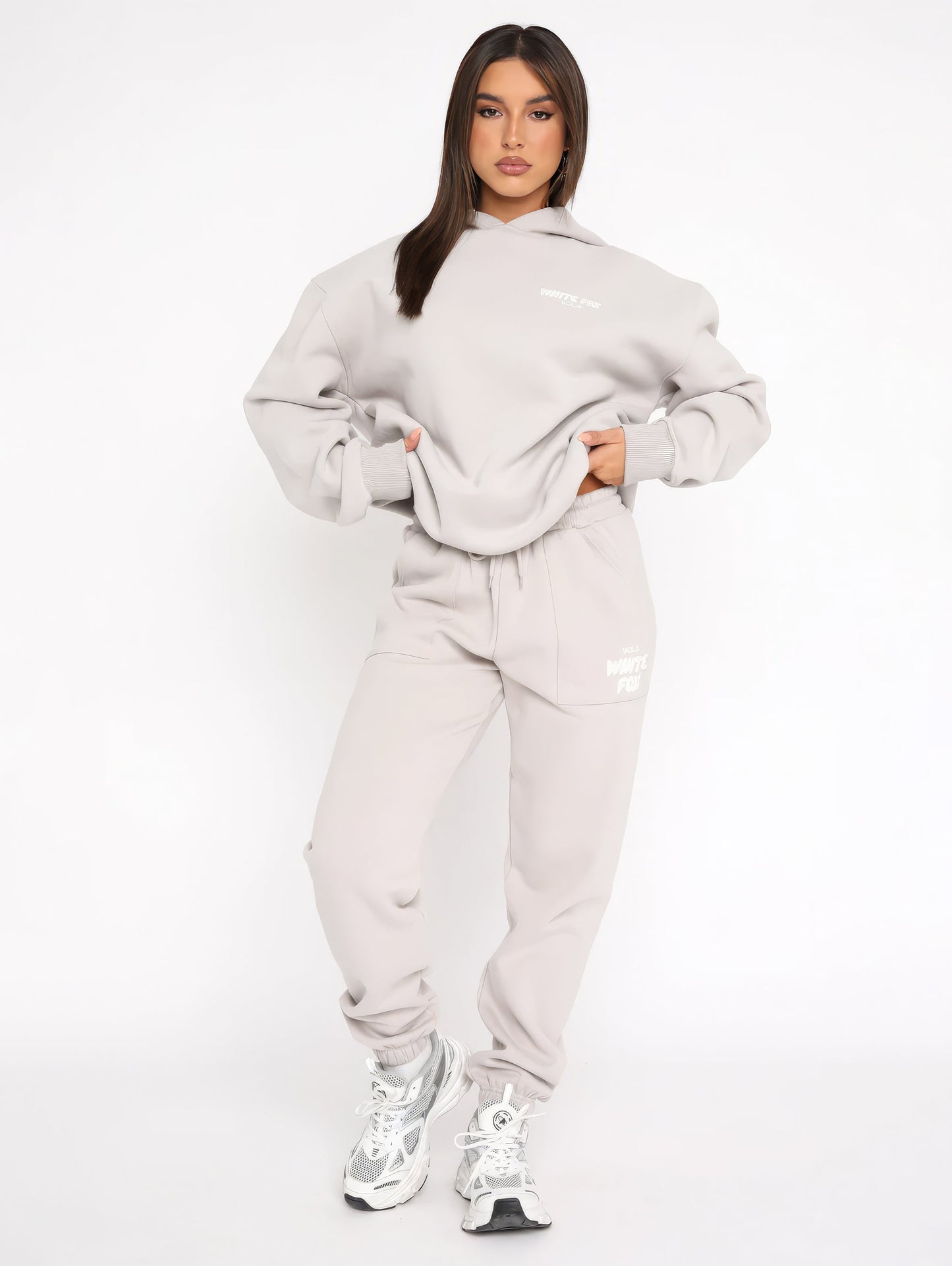 Oréline - Elegantes Zweiteiliges Set: Hoodie und Hochtaillierte Jogginghose in Sanften Farben