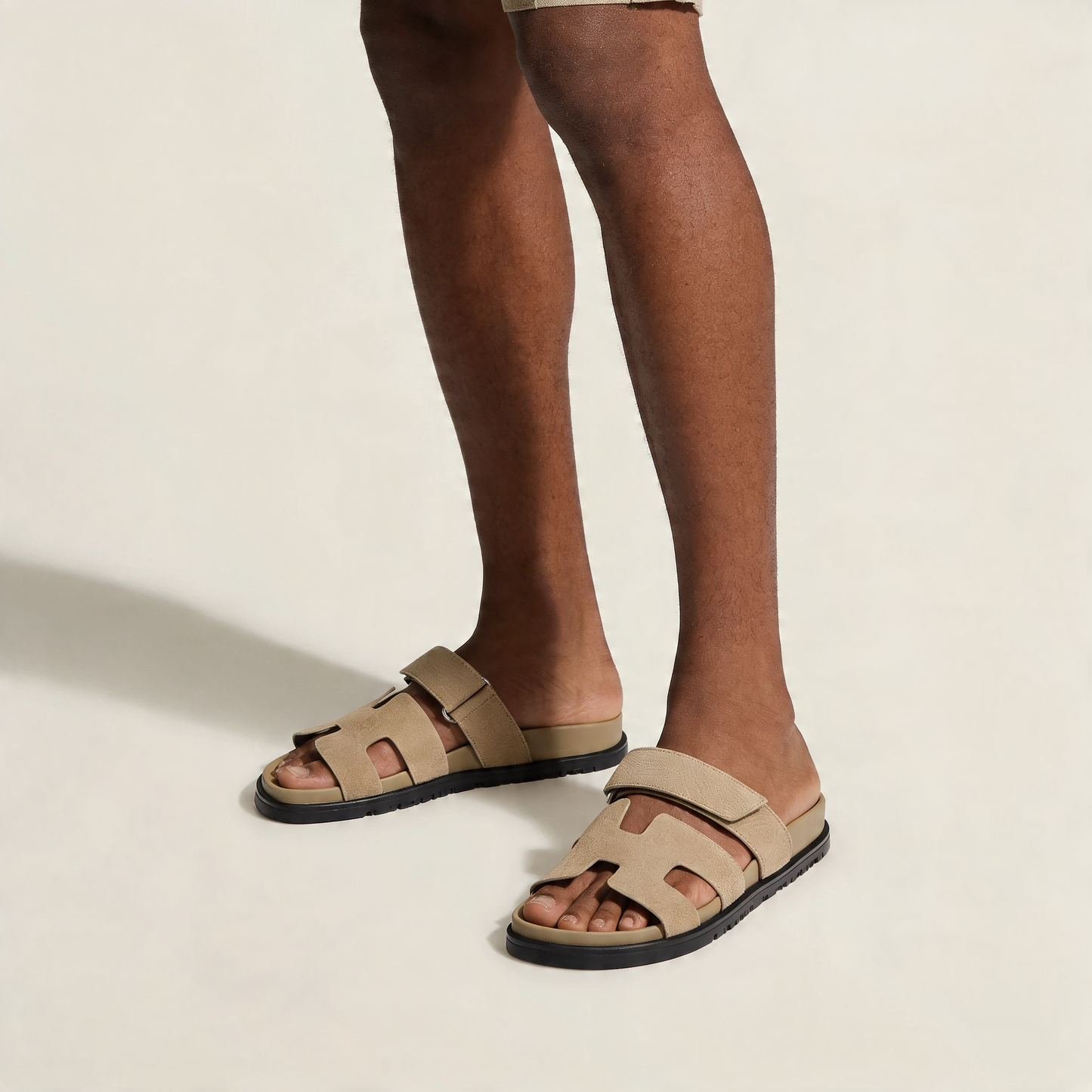 Komfortable Pantoletten mit verstellbarem Riemen für Herren – Elegante Freizeit Sandalen für Sommer & Urlaub
