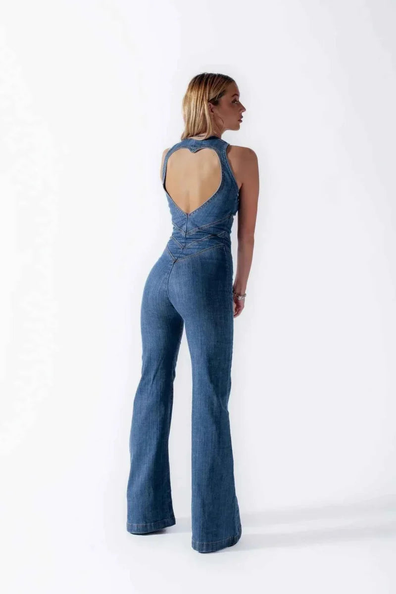 Figurbetonter Denim Jumpsuit mit Cut-Out Rücken für Damen – Moderner Flared Overall
