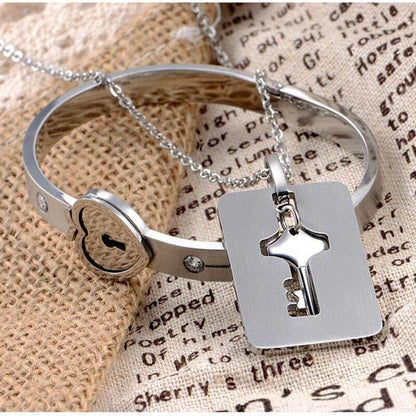 Amoréa - DU BIST DER SCHLÜSSEL MEINES HERZES – Armband + Halskette Set