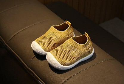 Émile - Atmungsaktive und Rutschfeste Babyschuhe