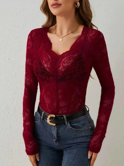 Elegantes Spitzen Langarmshirt mit V-Ausschnitt für Damen – Figurbetont & Verführerisch