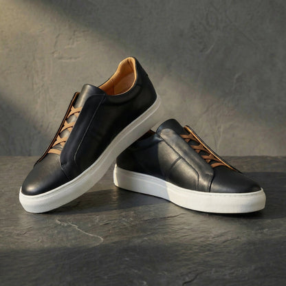 Minimalistische Leder Sneaker für Herren – Bequeme Slip-On Turnschuhe mit elastischer Schnürung