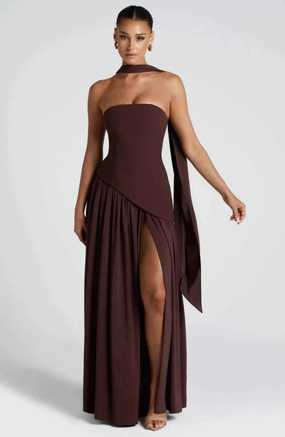 Elegantes Maxikleid für Damen – Schulterfreies Abendkleid mit Schlitz & Choker-Detail