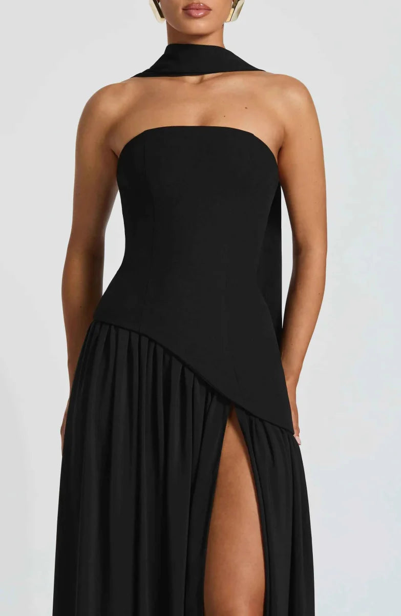 Elegantes Maxikleid für Damen – Schulterfreies Abendkleid mit Schlitz & Choker-Detail