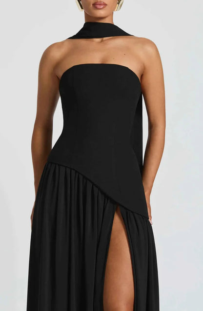 Elegantes Maxikleid für Damen – Schulterfreies Abendkleid mit Schlitz & Choker-Detail