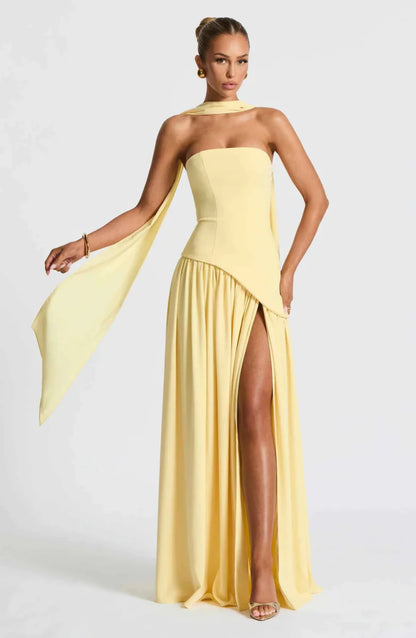Elegantes Maxikleid für Damen – Schulterfreies Abendkleid mit Schlitz & Choker-Detail