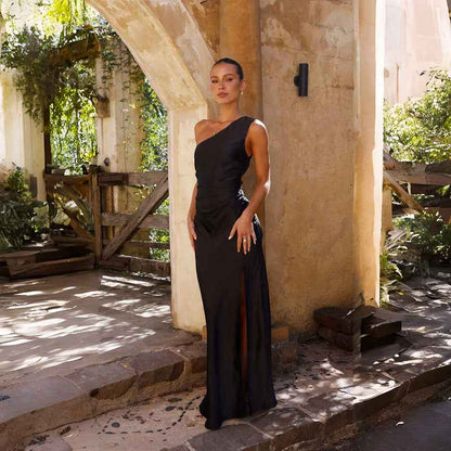 Elegantes One-Shoulder Satin Maxi Kleid für Damen – Figurbetontes Abendkleid mit Beinschlitz