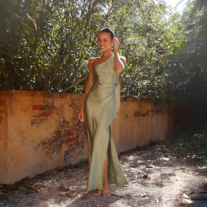 Elegantes One-Shoulder Satin Maxi Kleid für Damen – Figurbetontes Abendkleid mit Beinschlitz