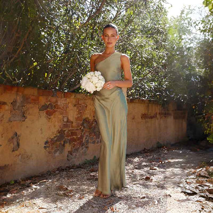 Elegantes One-Shoulder Satin Maxi Kleid für Damen – Figurbetontes Abendkleid mit Beinschlitz