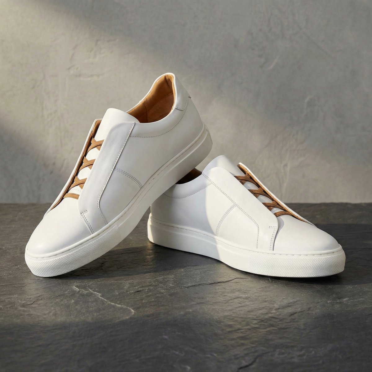 Minimalistische Leder Sneaker für Herren – Bequeme Slip-On Turnschuhe mit elastischer Schnürung