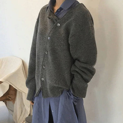 Capysse - Luxuriöse Weste aus weicher Kaschmir für Frauen mit asymmetrischen Knopfdetails