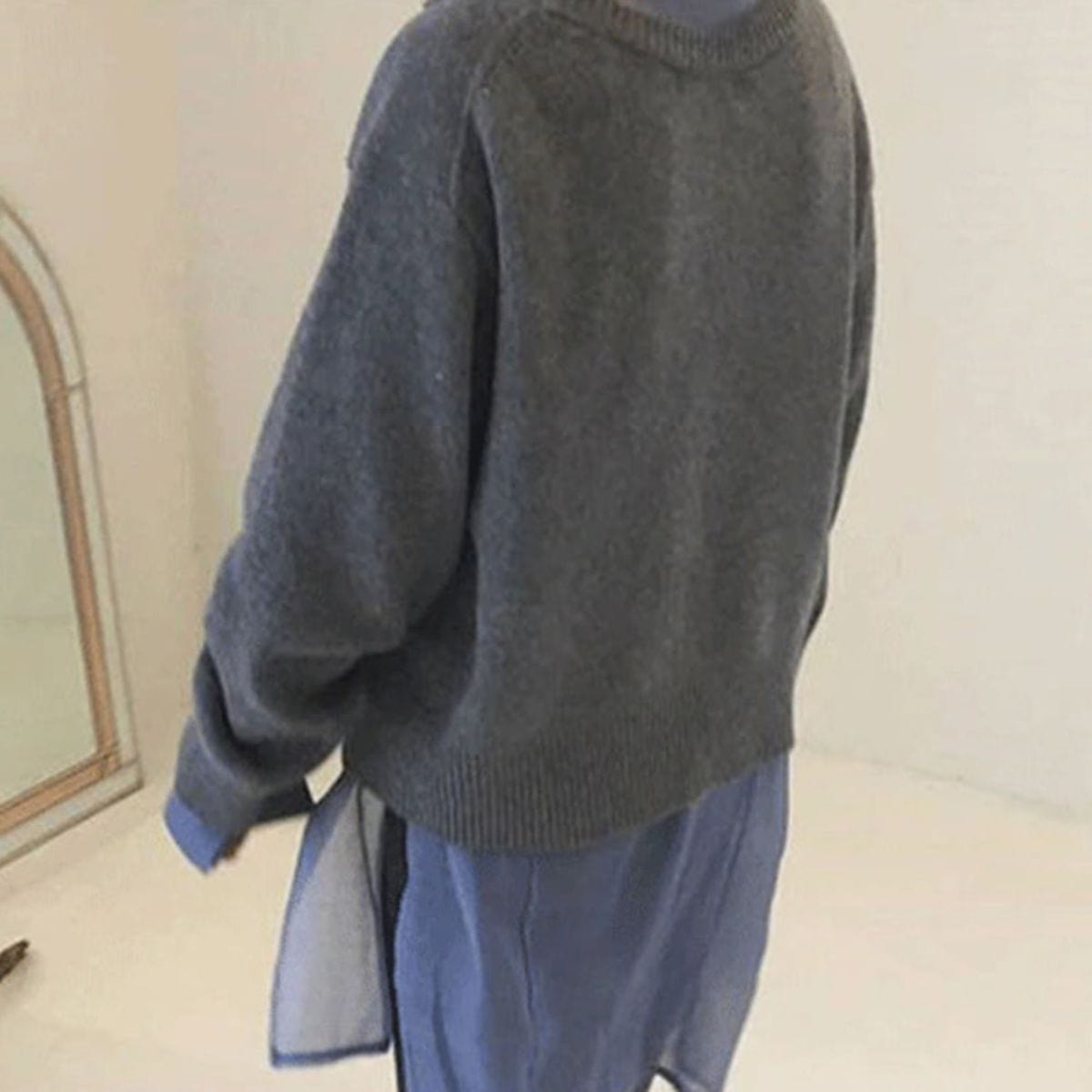 Capysse - Luxuriöse Weste aus weicher Kaschmir für Frauen mit asymmetrischen Knopfdetails