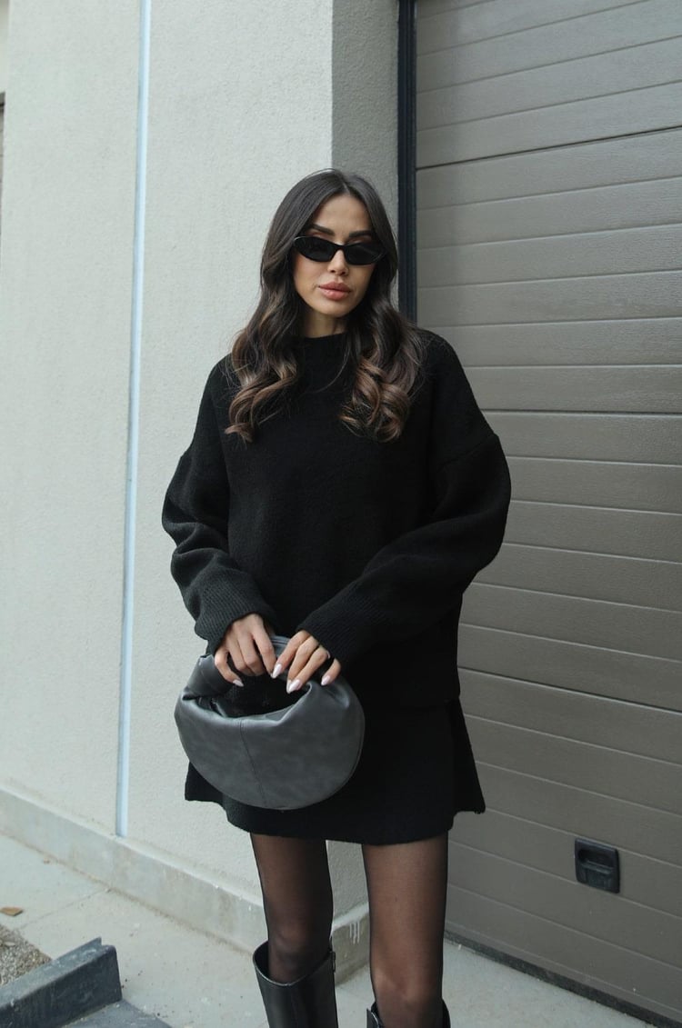 Éliska - Elegantes Frühlingsensemble aus zwei Teilen mit Pullover und Rock