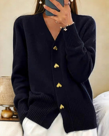 Moderne Damen Strickjacke mit Herzknöpfen Weicher Cardigan für Herbst und Winter