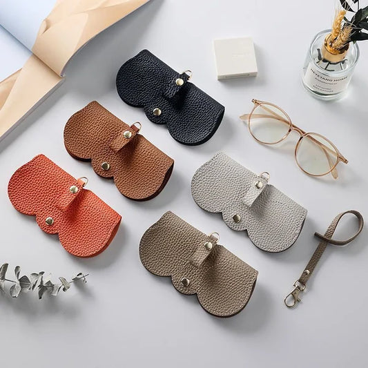Elegantes Brillenetui aus Leder für Damen – Kompakte Sonnenbrillen Tasche mit Schlaufe & Schutz