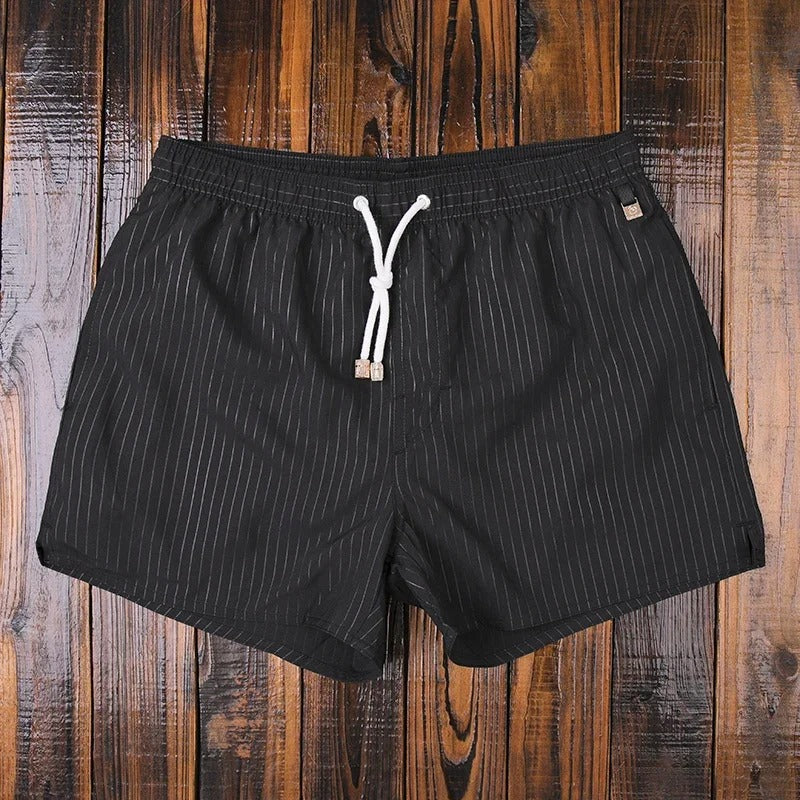 Gestreifte Badehose für Herren – Schnelltrocknende Swim Shorts im modernen Sommer Look