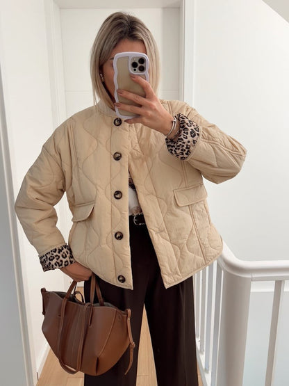 Steppjacke Damen mit Leo-Details – Leichte Übergangsjacke gesteppt & stylisch
